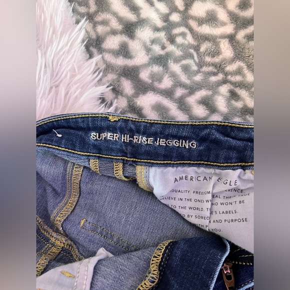 American Eagle Super Hi-Rise Jegging - Picture 5 of 5